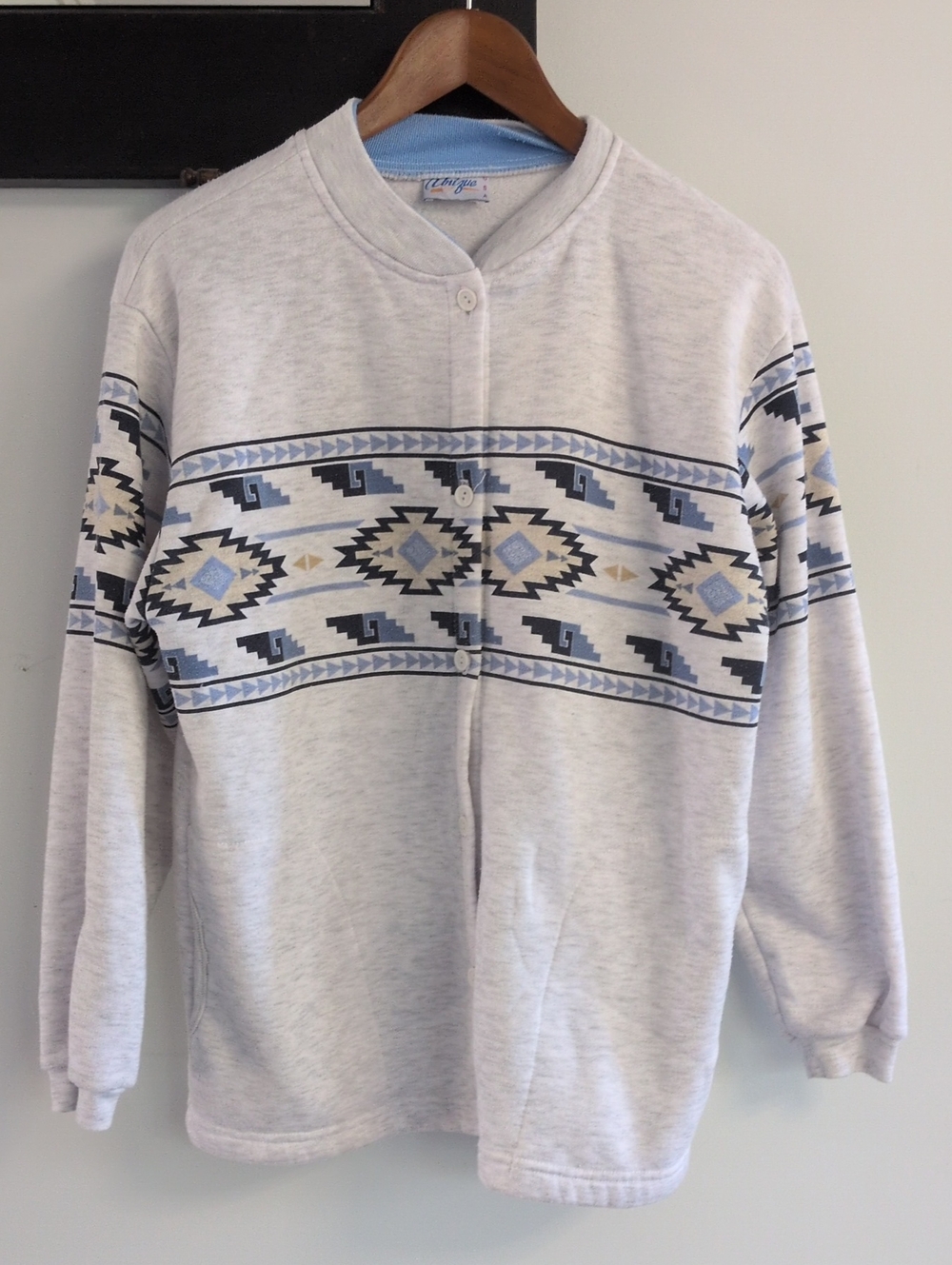 VINTAGE, Light Gray Patterned Button Sweater